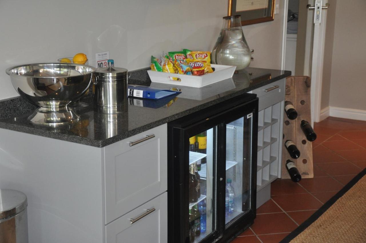 The Islander Knysna Guesthouse ภายนอก รูปภาพ